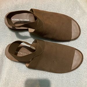 Kenneth Cole color brown Jules sling back sandals
